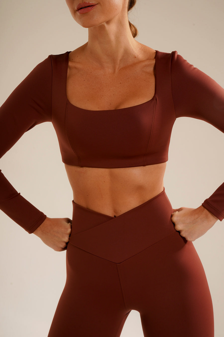 Top Quadrado Manga Longa PERFORMANCE PELE