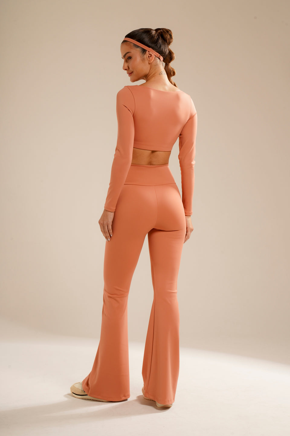 Calça Bailarina V PERFORMANCE PELE